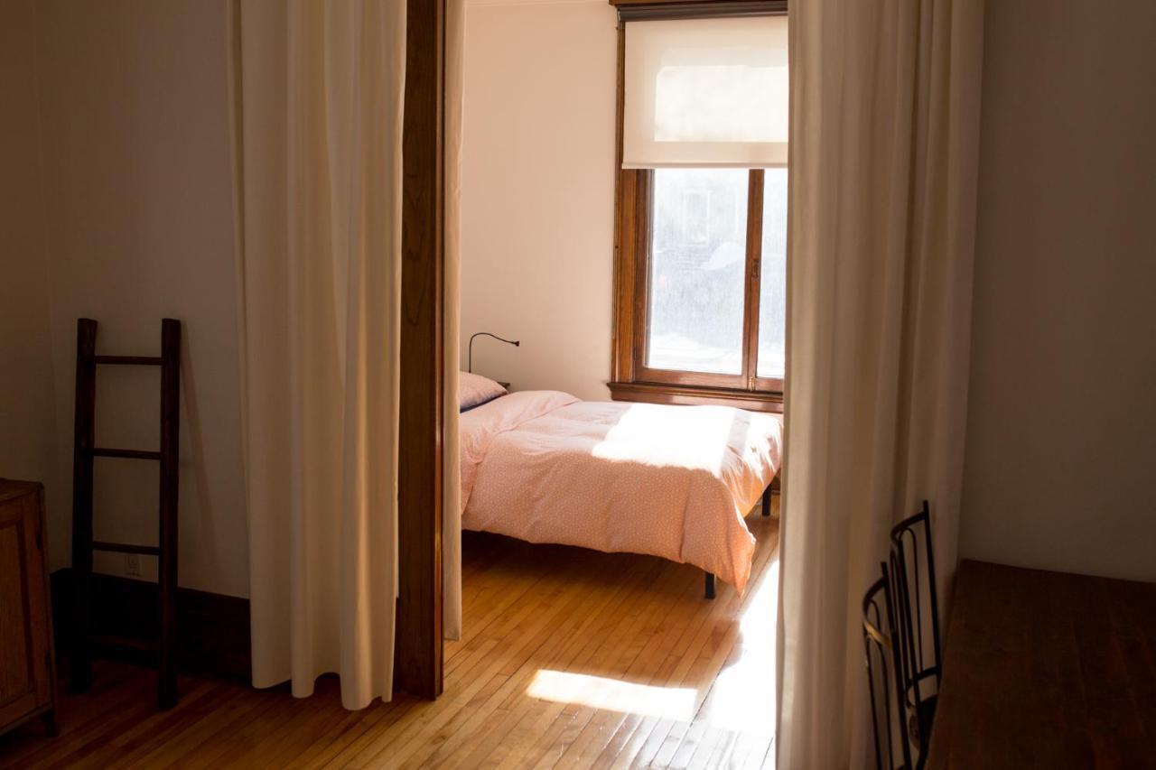 Le 9 Et Demi Bed and Breakfast Μόντρεαλ Εξωτερικό φωτογραφία